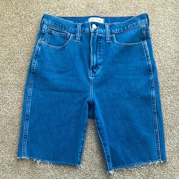 Madewell 11” Roadtripper High Waisted Blue Long Cut Off Jean Shorts Size 28 - Picture 1 of 11